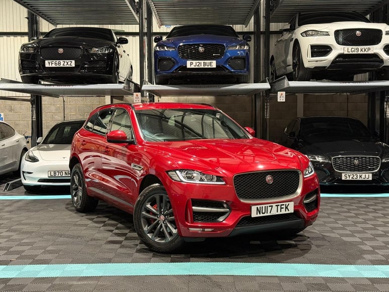 Jaguar F-Pace