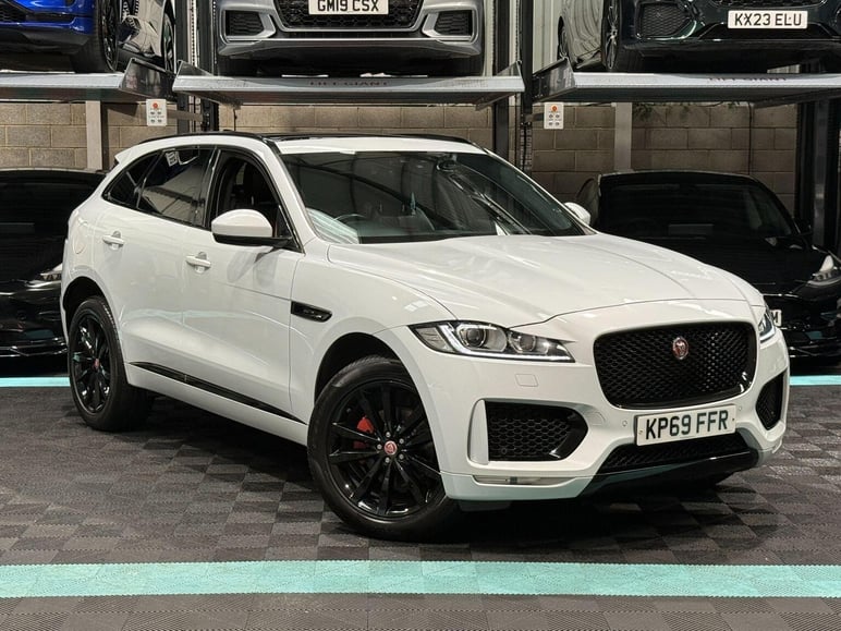 Jaguar F-Pace