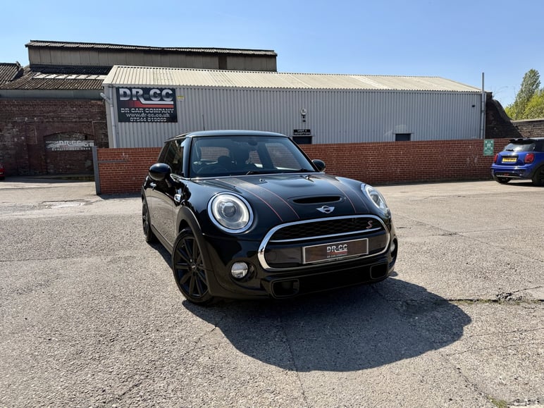 Mini Hatchback