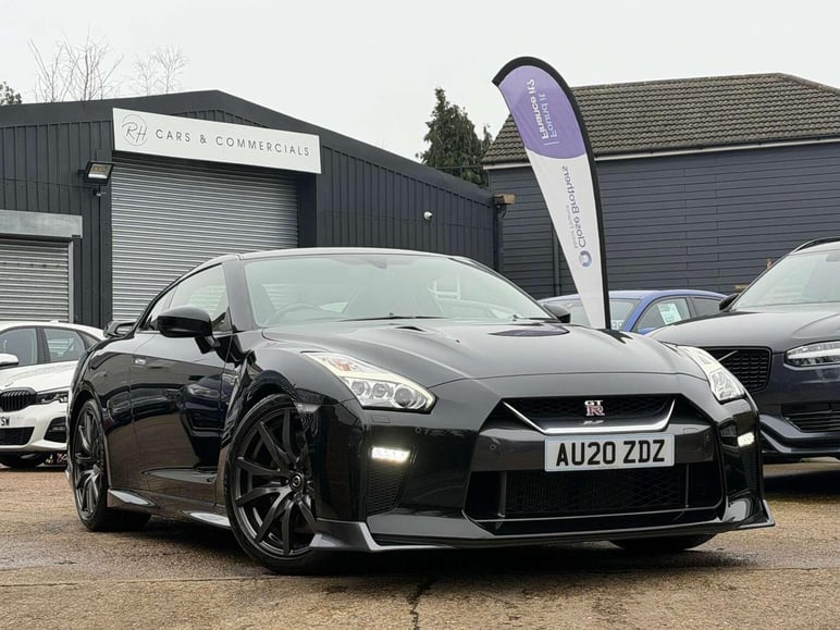 Nissan GT-R