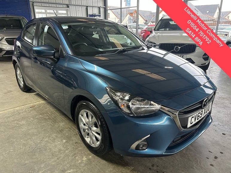 Mazda 2