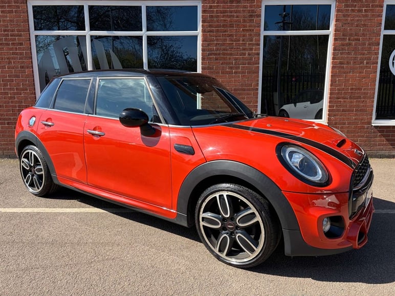 Mini Hatchback