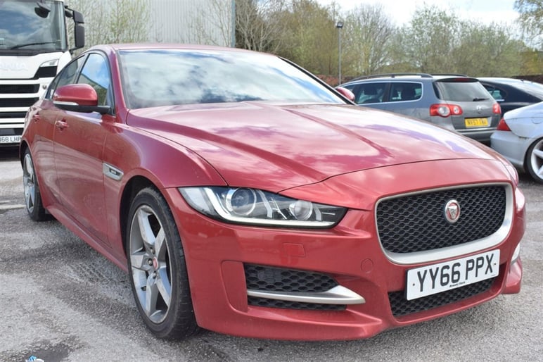 Jaguar Xe