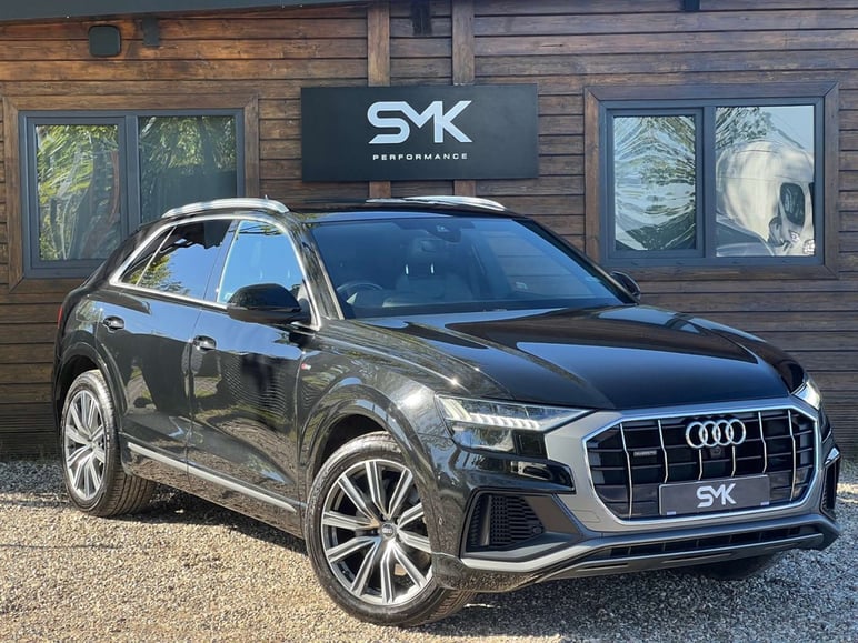 Audi Q8