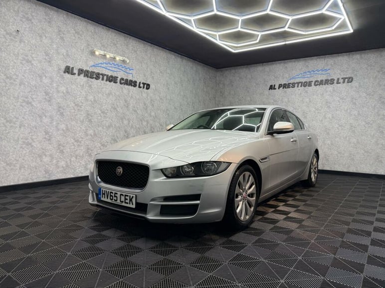 Jaguar Xe