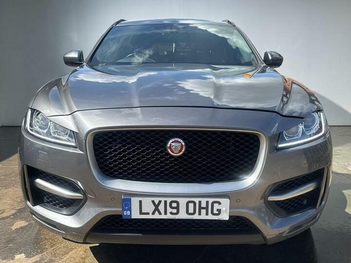 Jaguar F-Pace