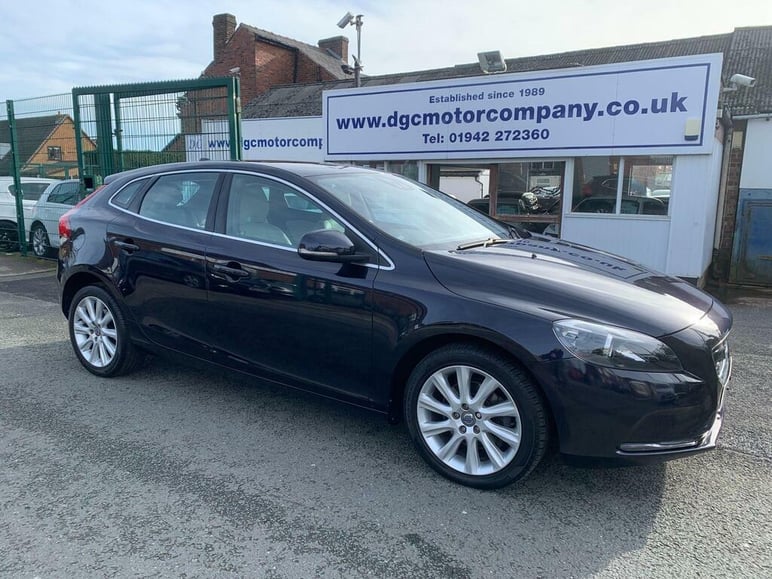 Volvo V40