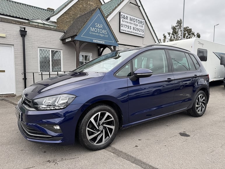 Volkswagen Golf Sv