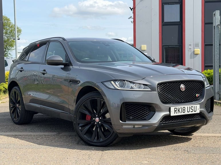 Jaguar F-Pace