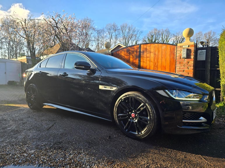 Jaguar Xe