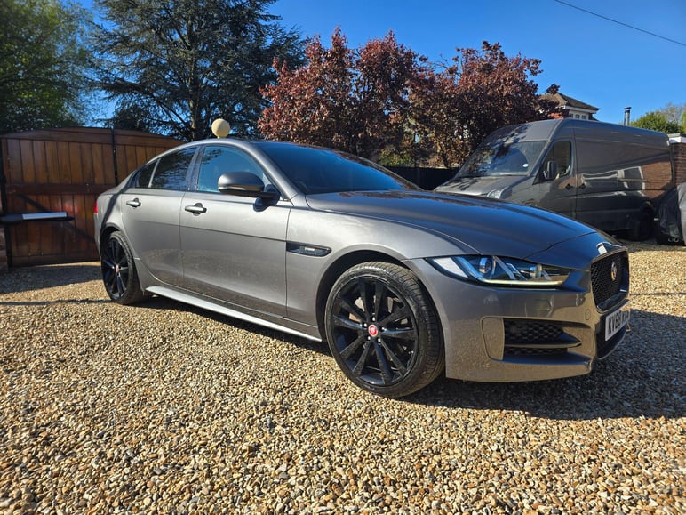 Jaguar Xe