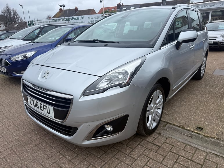 Peugeot 5008