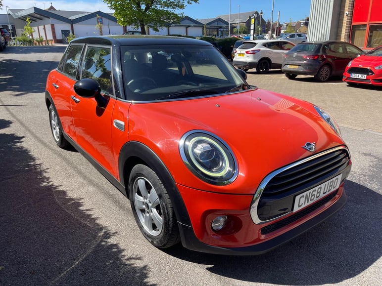 Mini Hatchback
