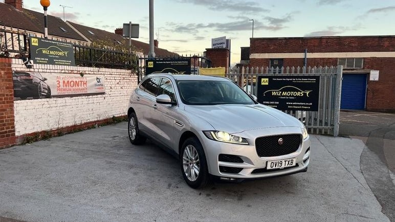 Jaguar F-Pace