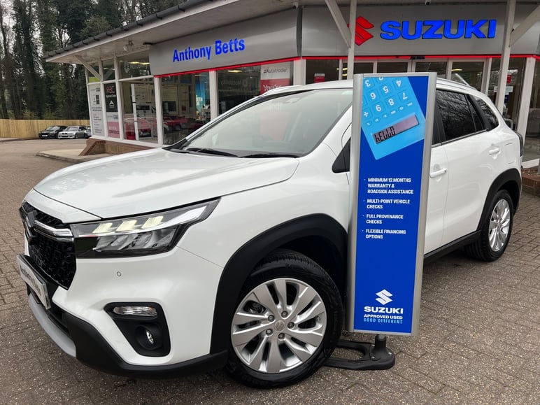 Suzuki S-cross