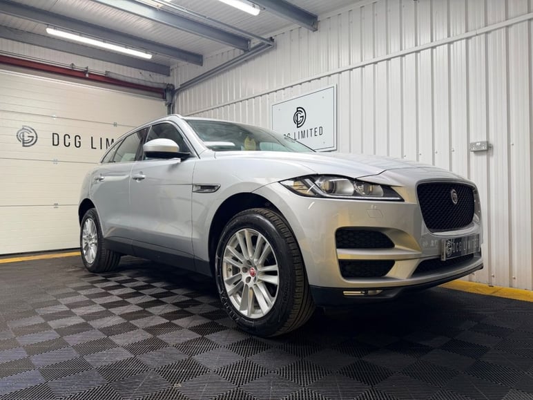 Jaguar F-Pace