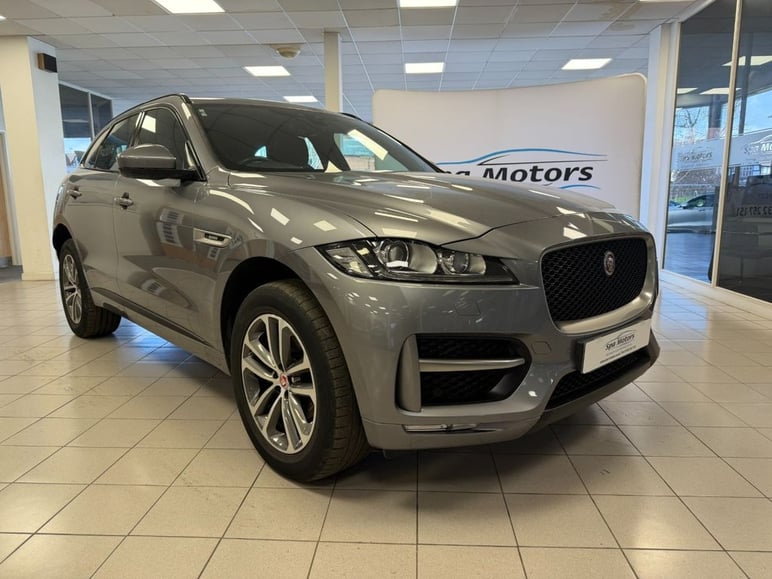 Jaguar F-Pace