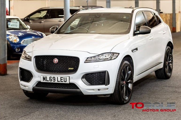 Jaguar F-Pace