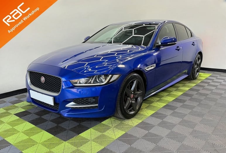 Jaguar Xe