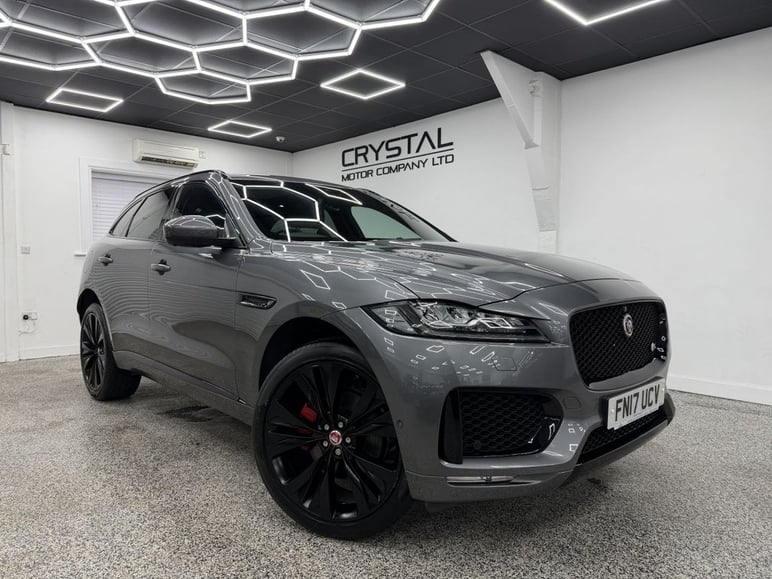 Jaguar F-Pace