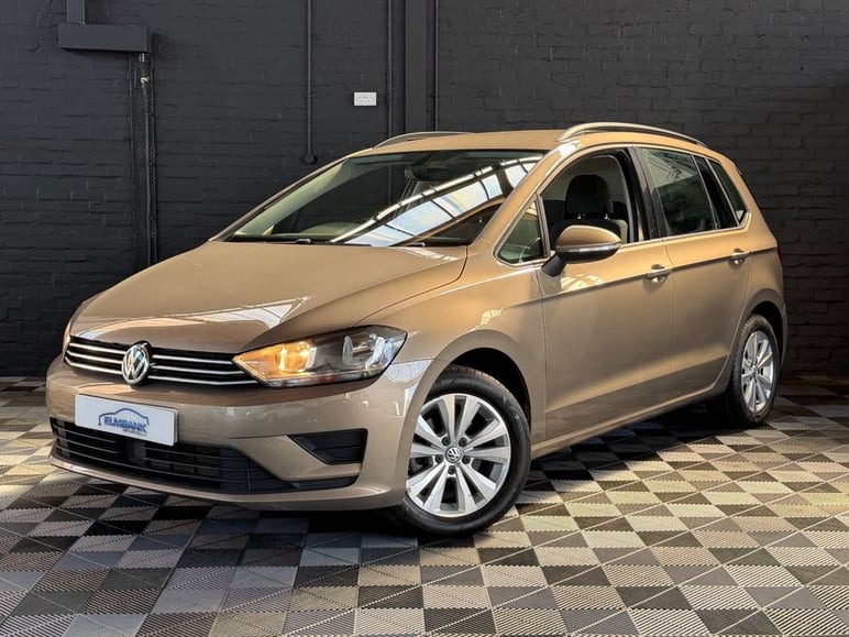 Volkswagen Golf Sv