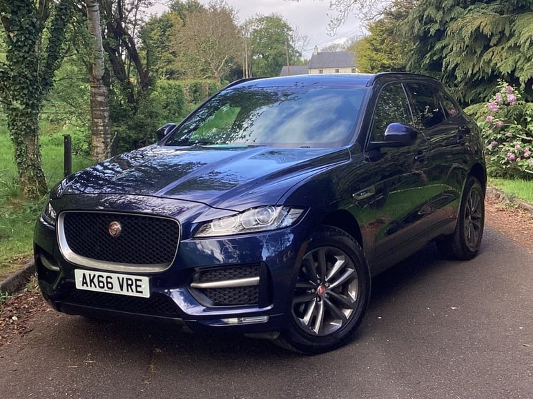 Jaguar F-Pace