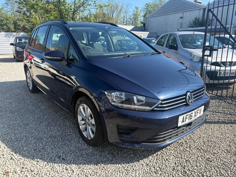 Volkswagen Golf Sv