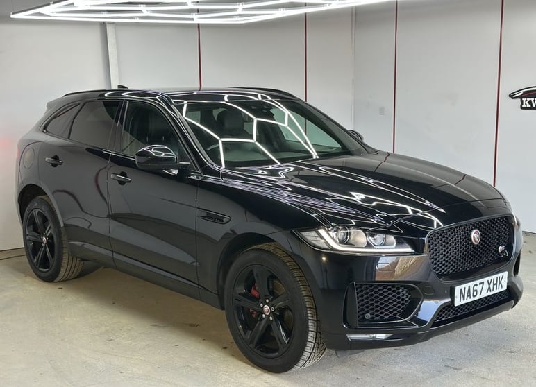 Jaguar F-Pace