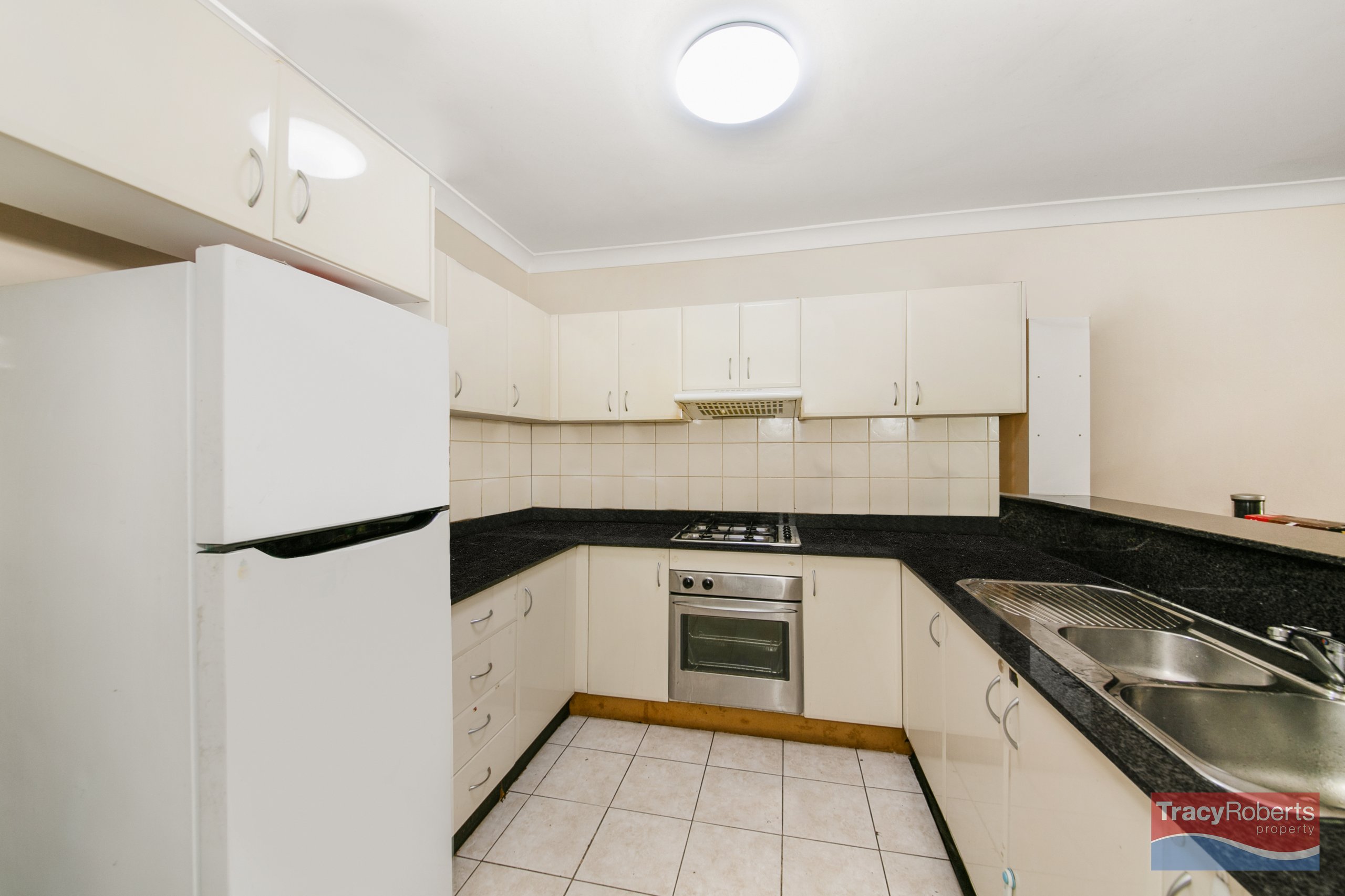 18/8-12 Alexandra Avenue, Westmead, NSW 2145 Australia