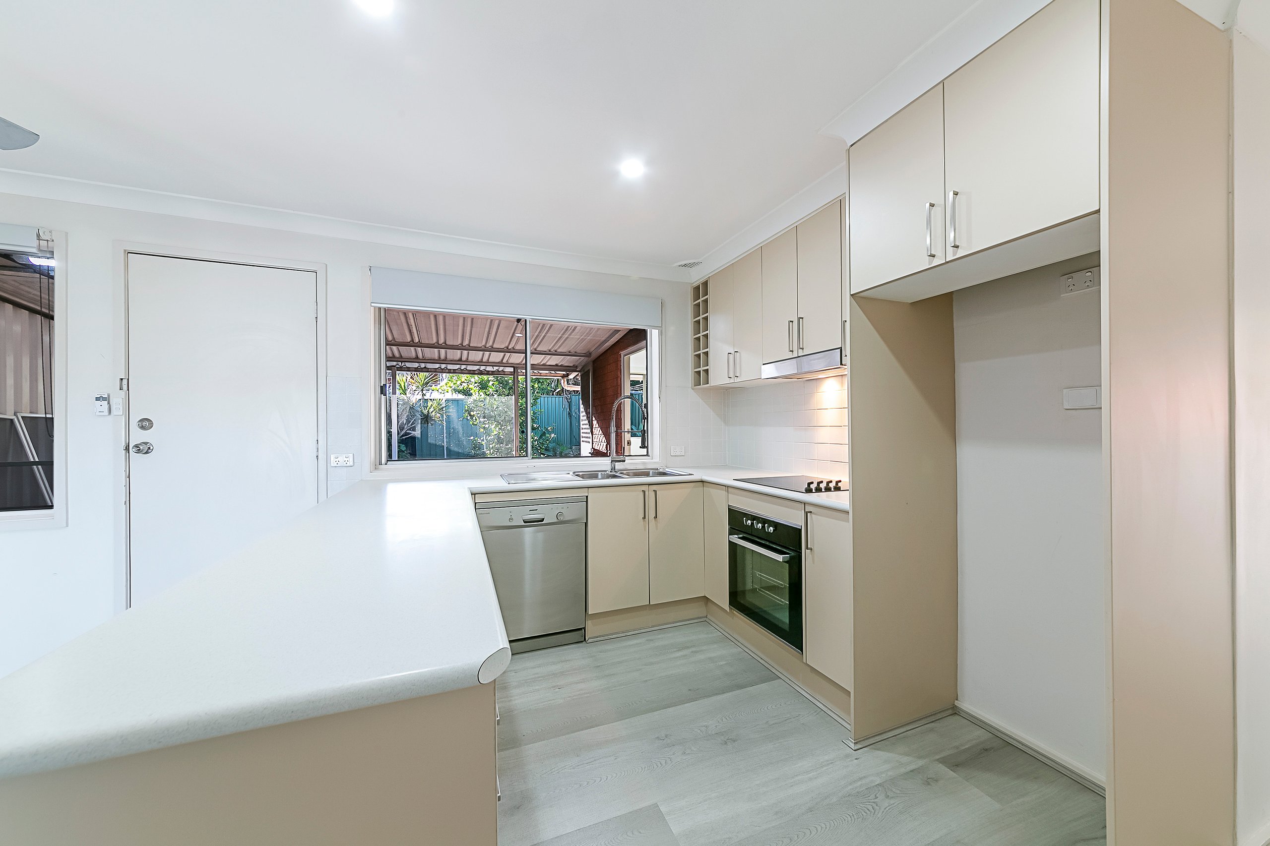 7 Abbott Road, Seven Hills, NSW 2147 Australia