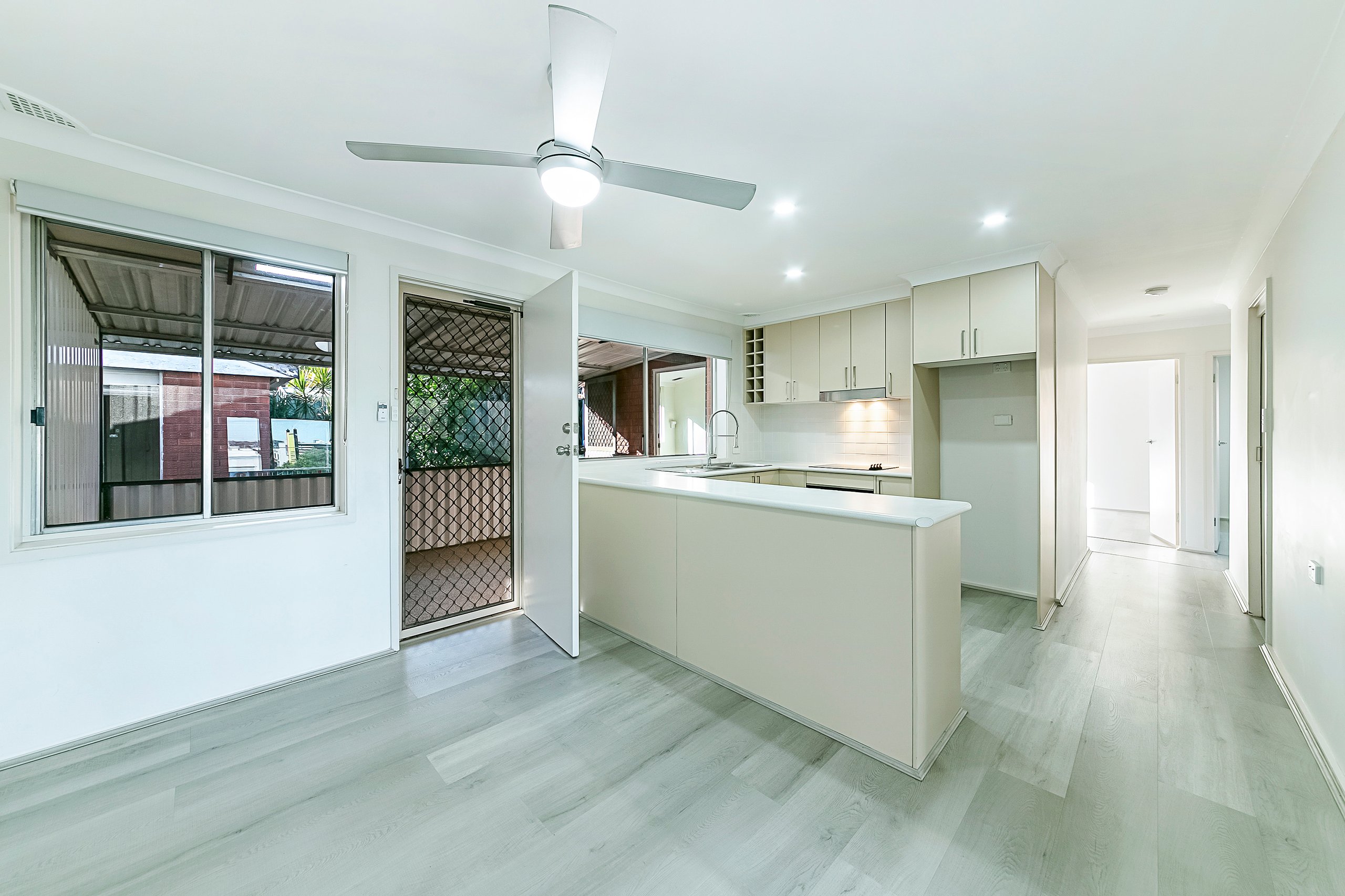 7 Abbott Road, Seven Hills, NSW 2147 Australia