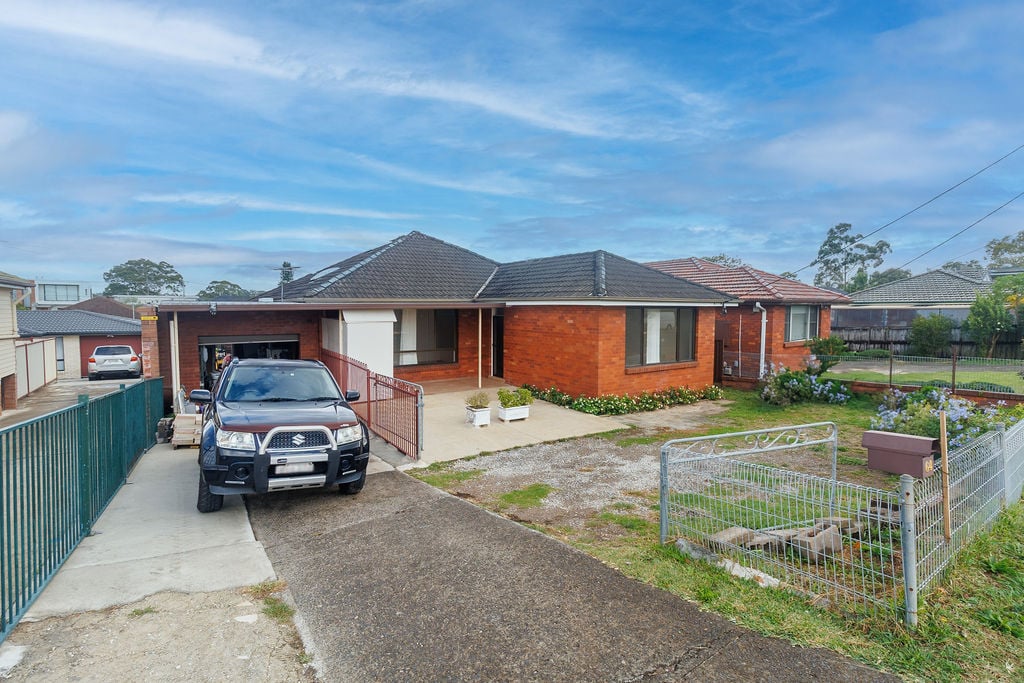 64 Holroyd Road, Merrylands, NSW 2160 Australia