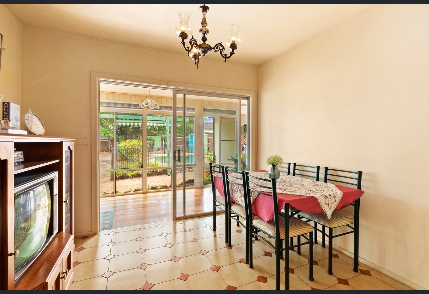 20 Paul Crescent, South Wentworthville, NSW 2145 Australia