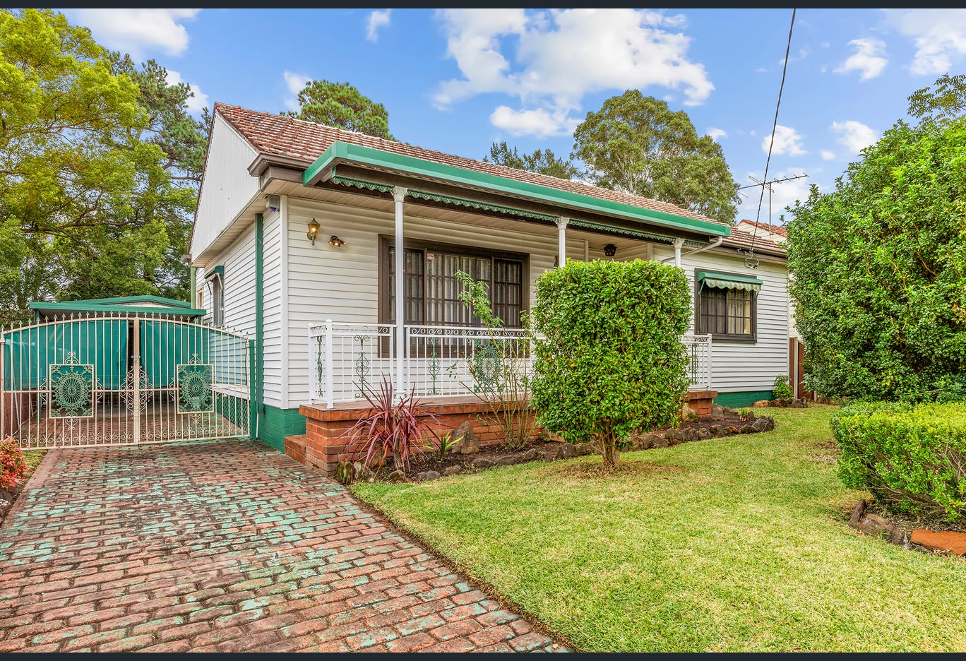 20 Paul Crescent, South Wentworthville, NSW 2145 Australia