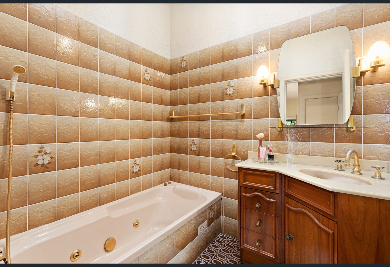 20 Paul Crescent, South Wentworthville, NSW 2145 Australia