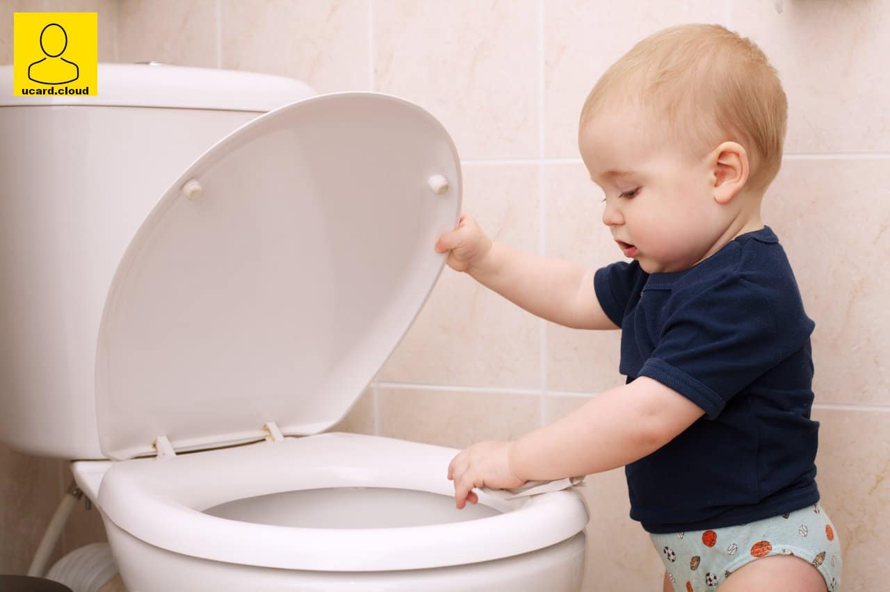 baby-and-toilet Baby Looking into the toilet