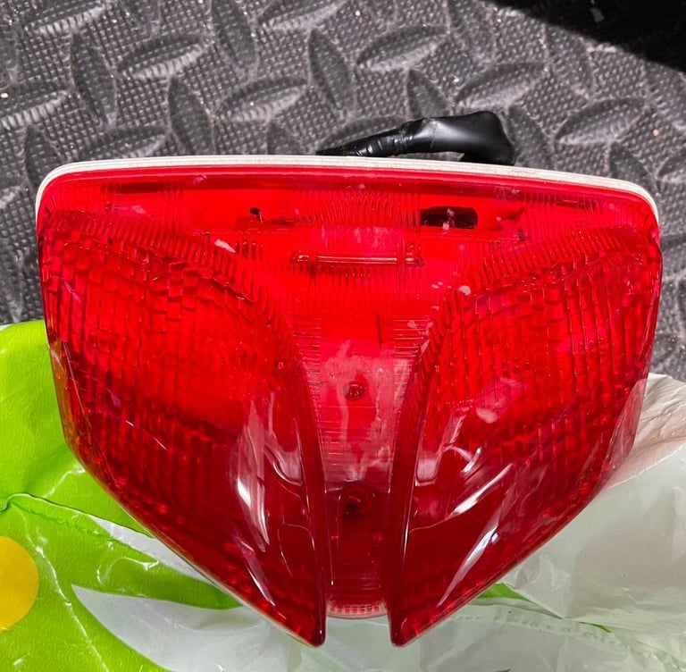 image for Suzuki gsxr 600 750 rear tail brake light l1-l6 35710-14JA0