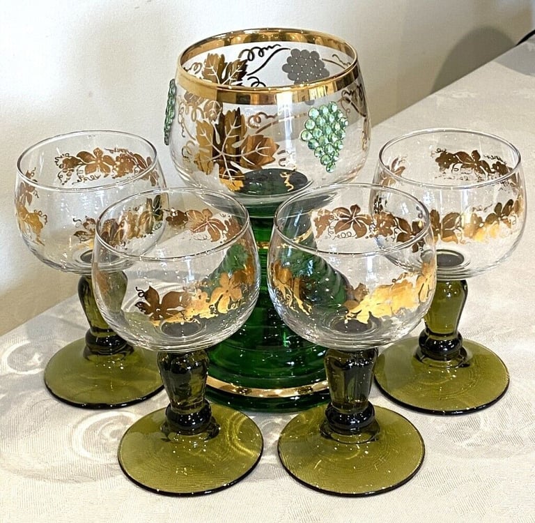 SET OF AUSTRIAN 1960's LARGE MUSICAL GOBLET, AND 4 WINE GLASSES IN GREEN & GOLD, VERY RARE