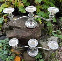 Candle holders x2 for the table in a silver colour
