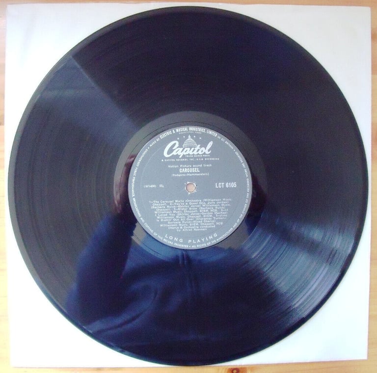 Rodgers & Hammersteins Carousel motion picture soundtrack high fidelity recording vinyl LP. £5 ovno.