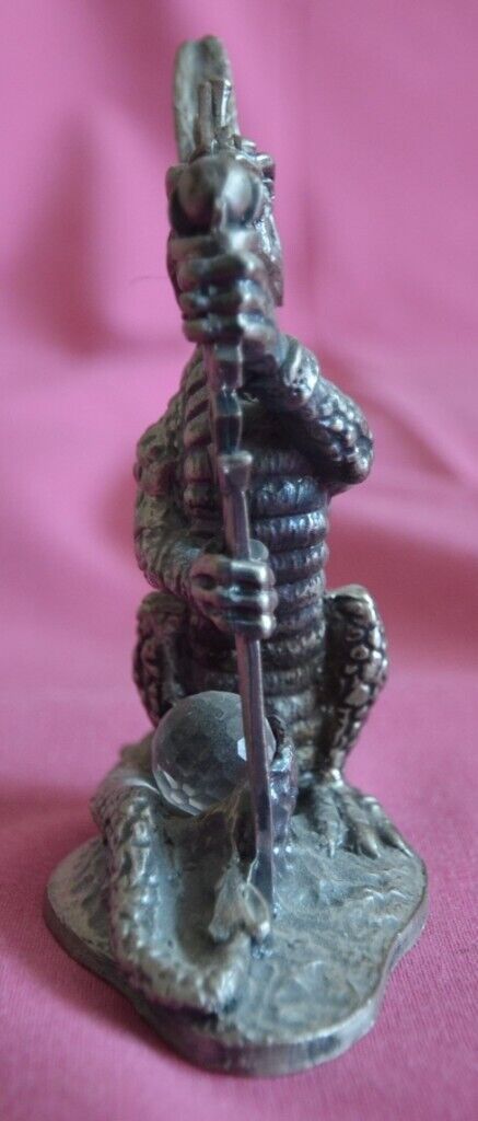 MYTH AND MAGIC THE REGAL DRAGON