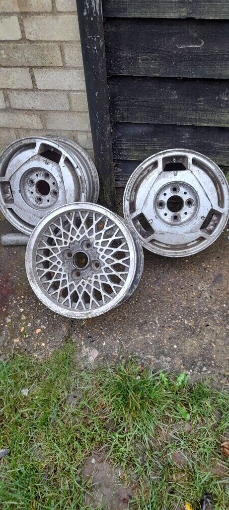 Fiat X19 X1/9 alloy wheels choice of style 