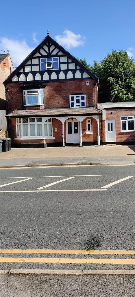 Double Room TO Let Furnished Edgbaston DSS