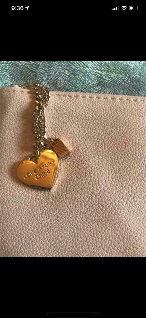 Chloe pouch