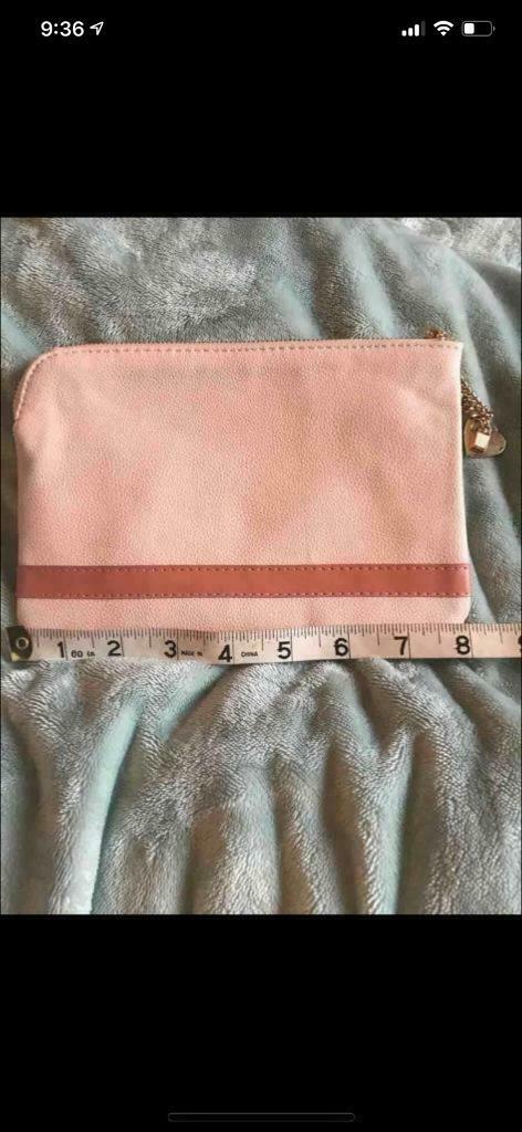 Chloe pouch