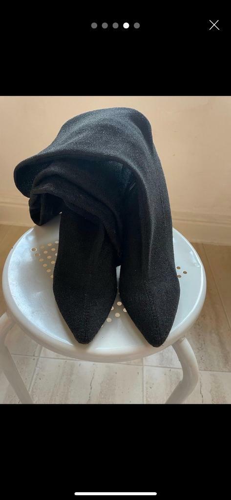 Beautiful Desire Boots - Size 5