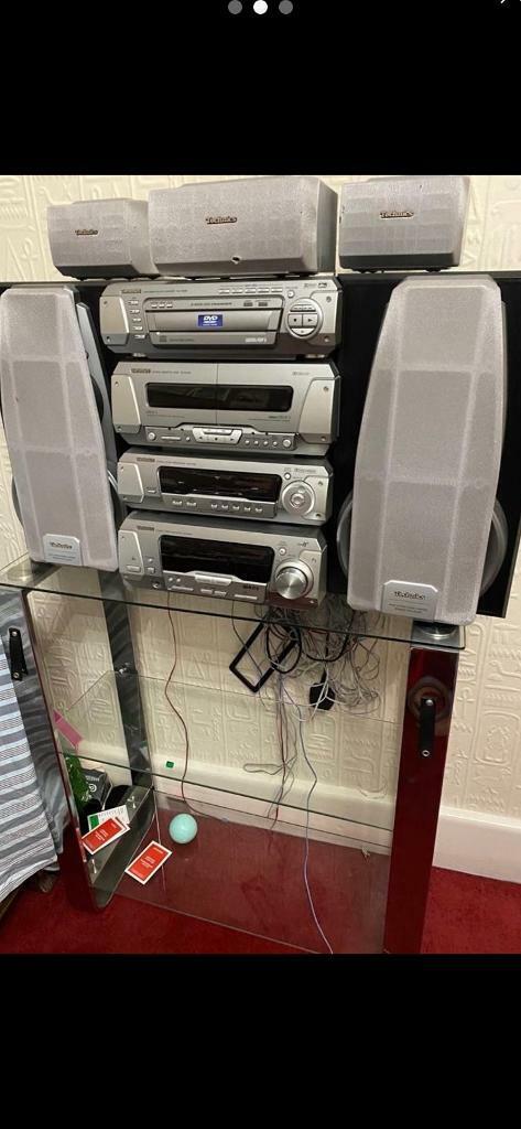 Technics home stereo, with stand