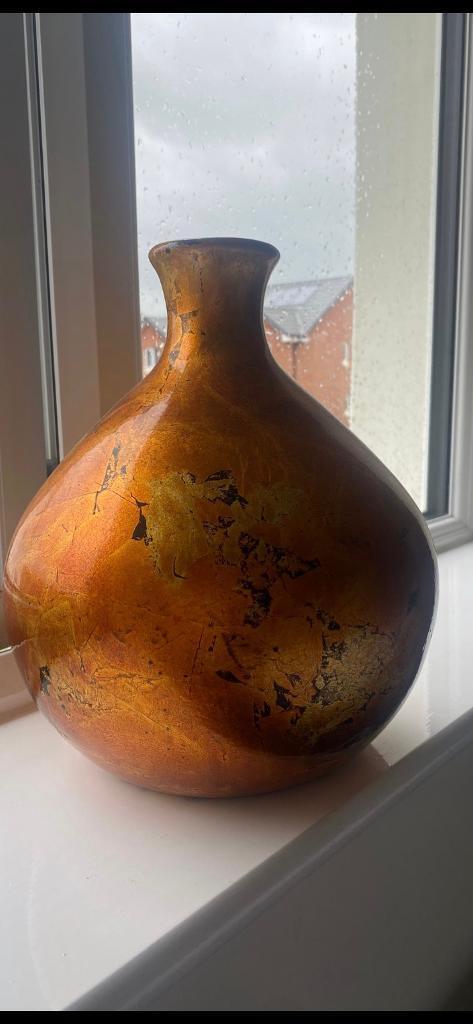 Ornamental Auburn/Rust colour vase 