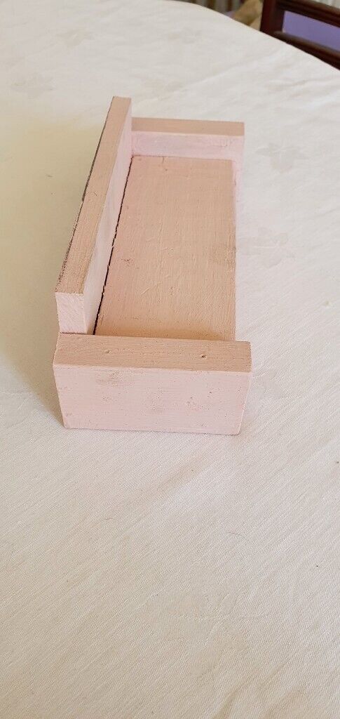 Doll's house furniture 