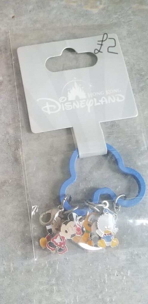 Official Mickey / Mini Mouse items £1 - £15 